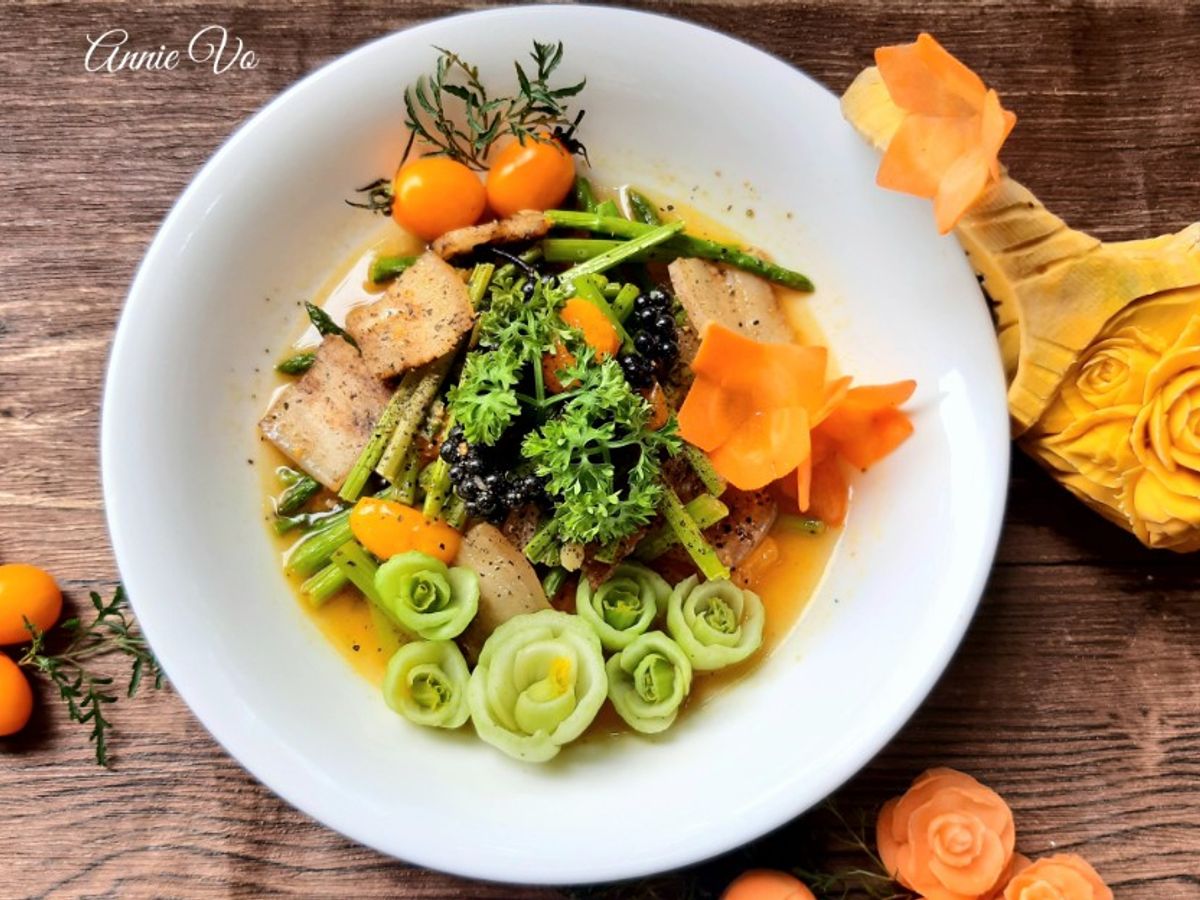 Măng tây cà chua xào thịt