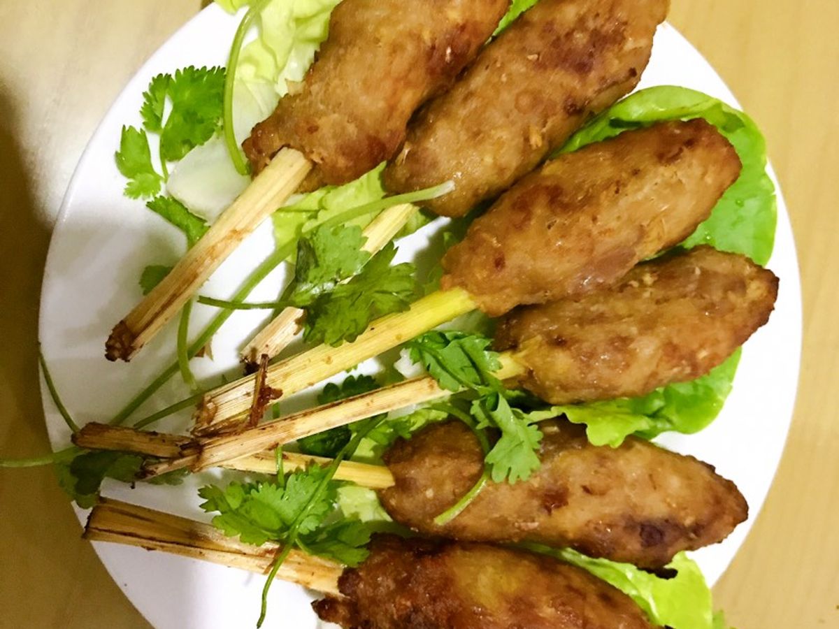 Nem lụi/ Chạo heo bọc sả
