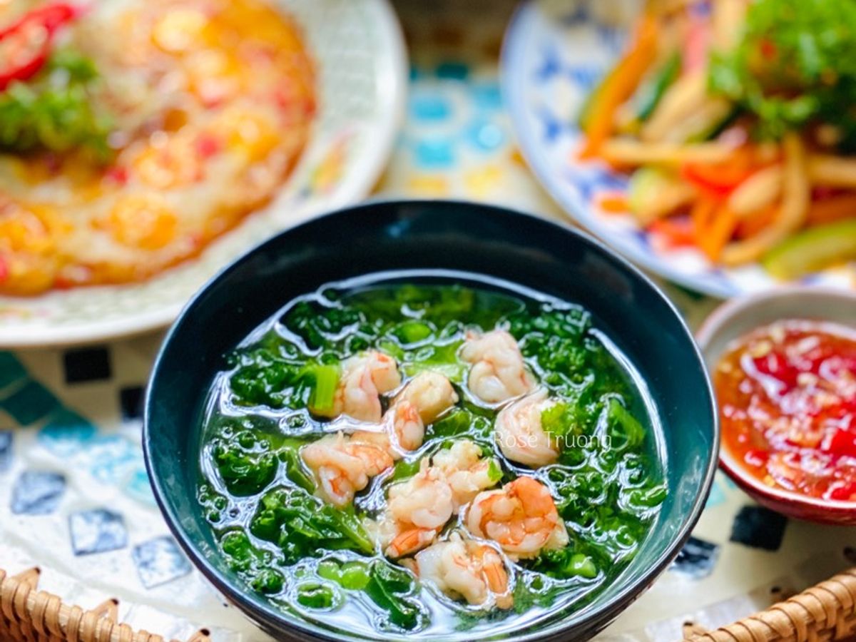 Canh Cải Kale Nấu Tôm Đất