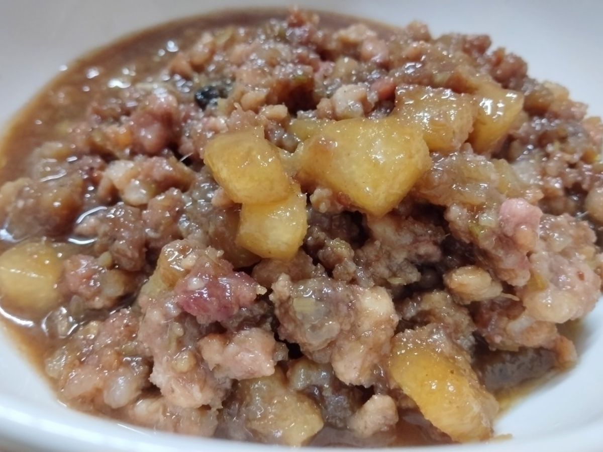 Thịt kho mắm ruốc tóp mỡ