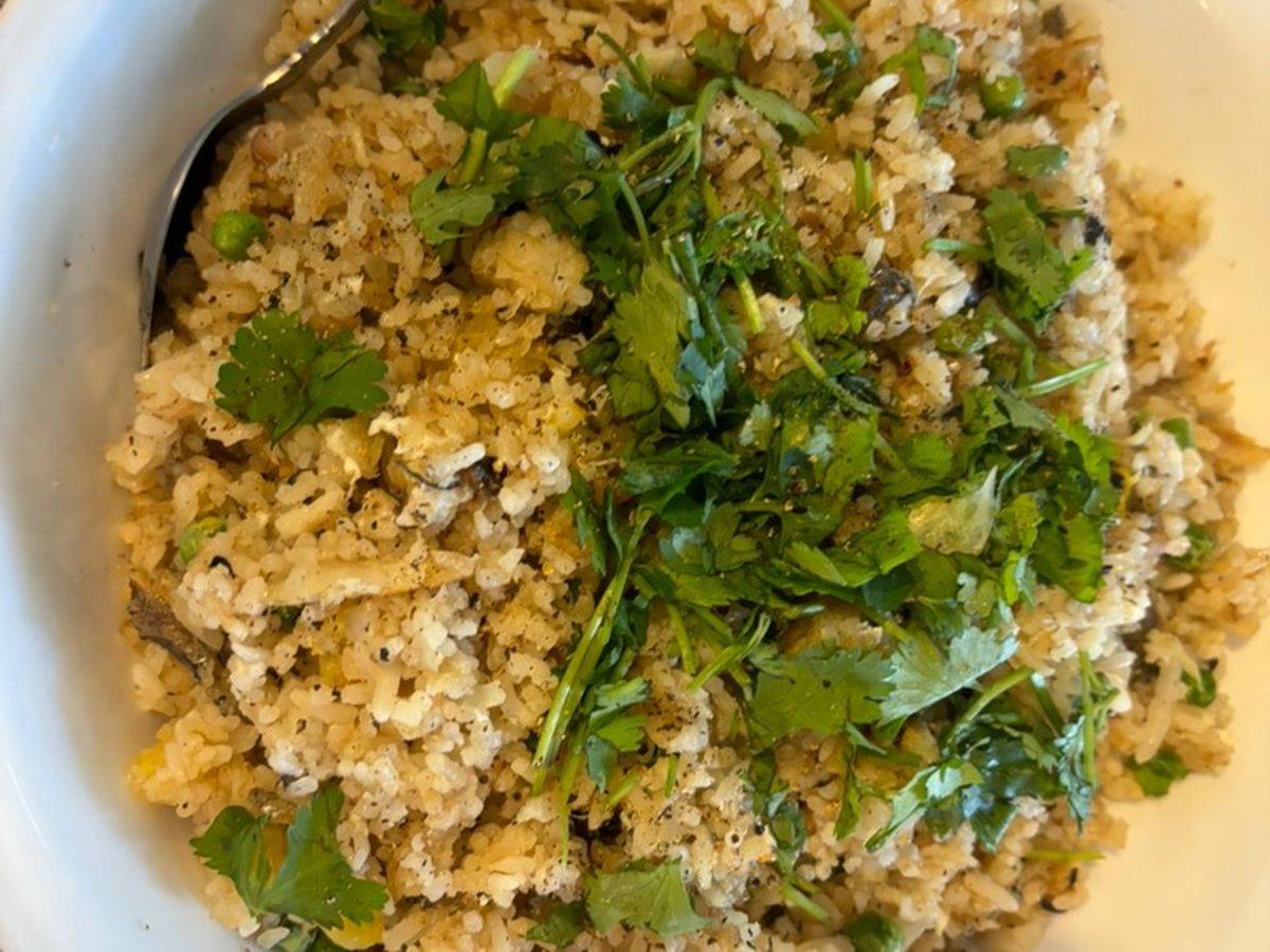 Cơm chiên cá mặn