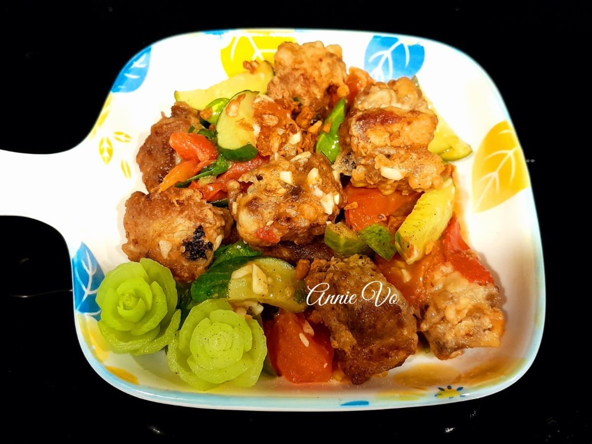 Sườn xào rau củ