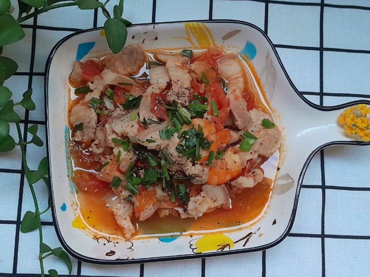 Tôm thịt rim cà chua