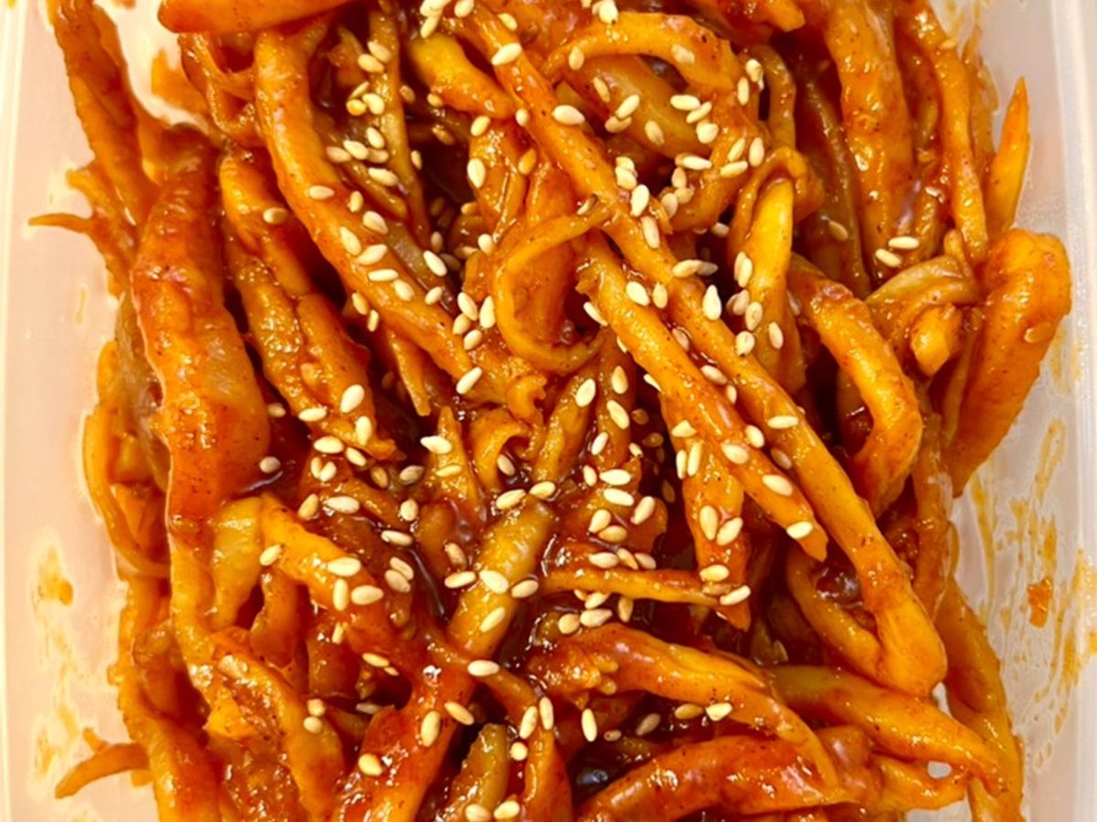 Mực khô xào cay Hàn Quốc (진미채 볶음)