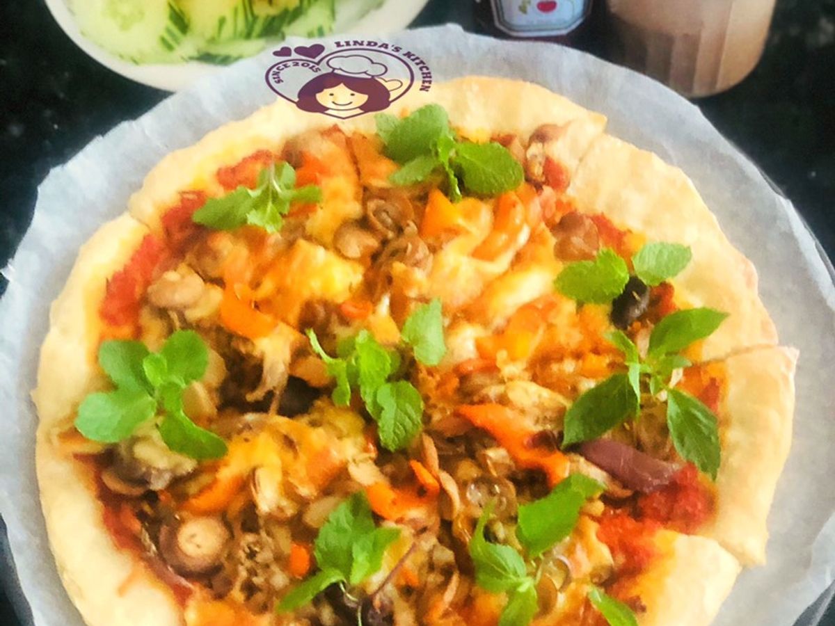 Pizza đế mỏng kiểu Florence (vị nấm)