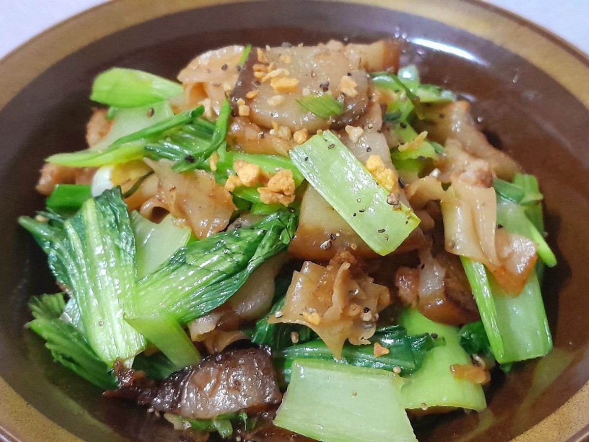 Bánh đa xào thịt
