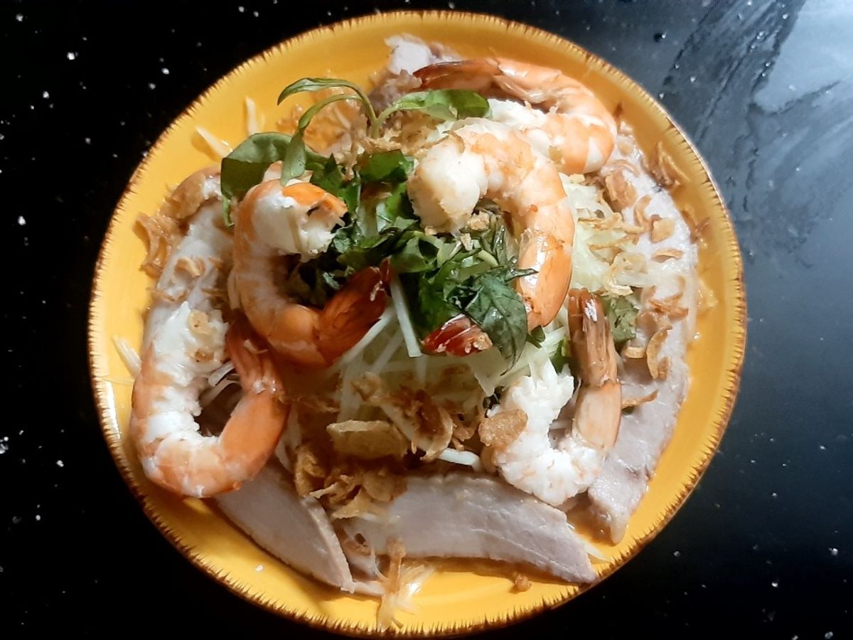 Gỏi đu đủ tôm thịt