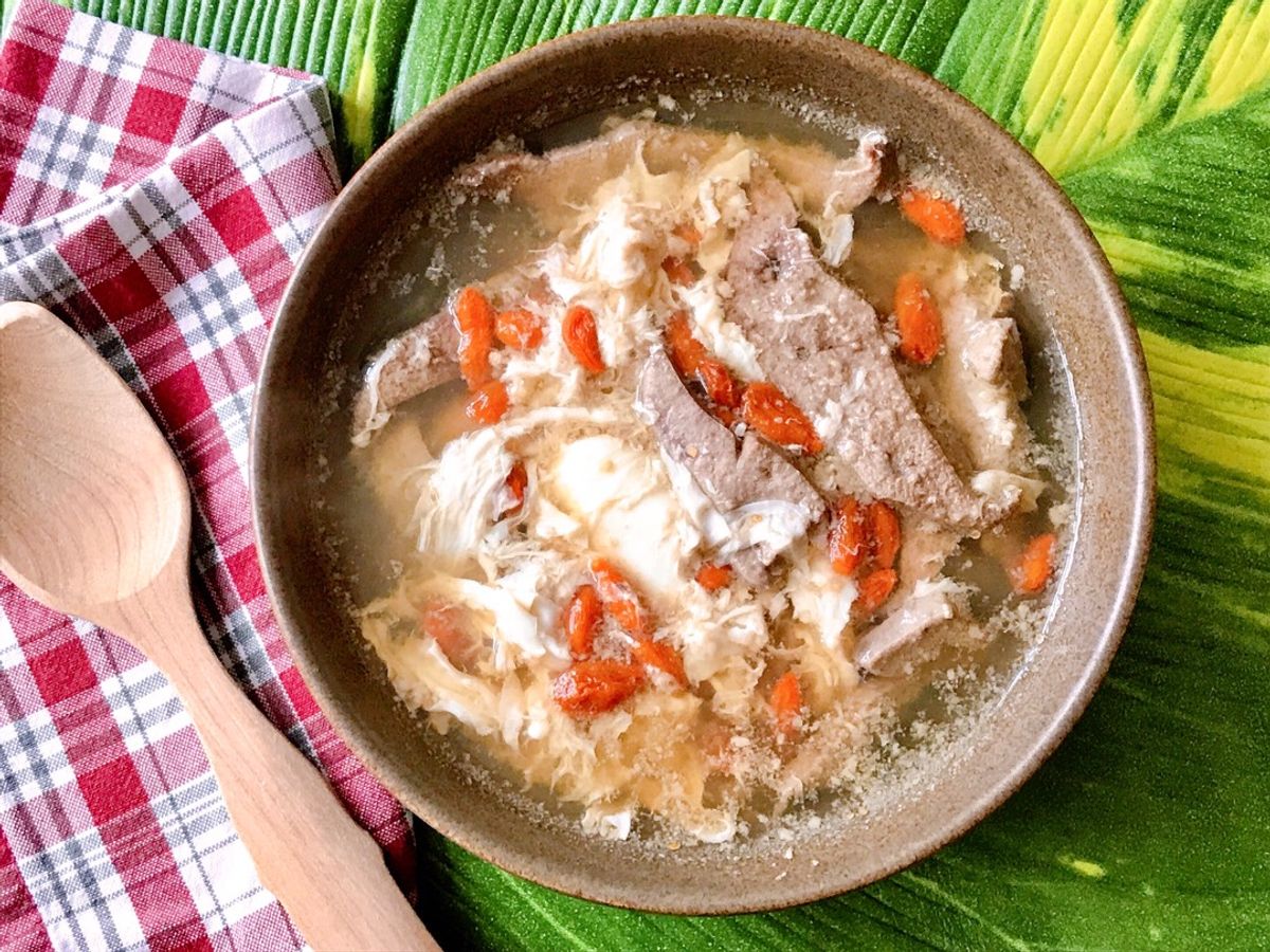 Canh Gan Heo Kỷ Tử Trứng Gà Tẩm Bổ