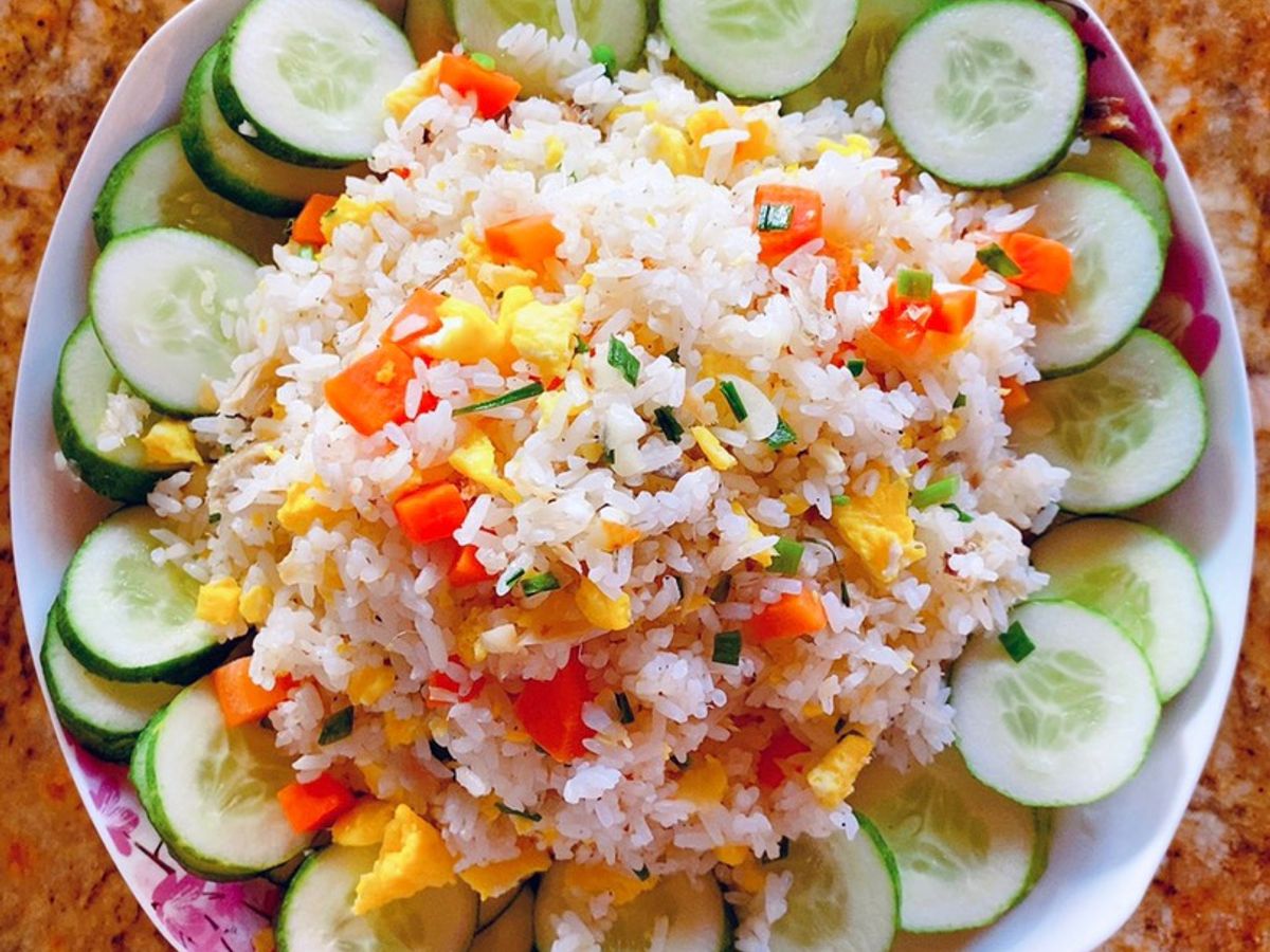 Cơm trộn khô cá lù đù