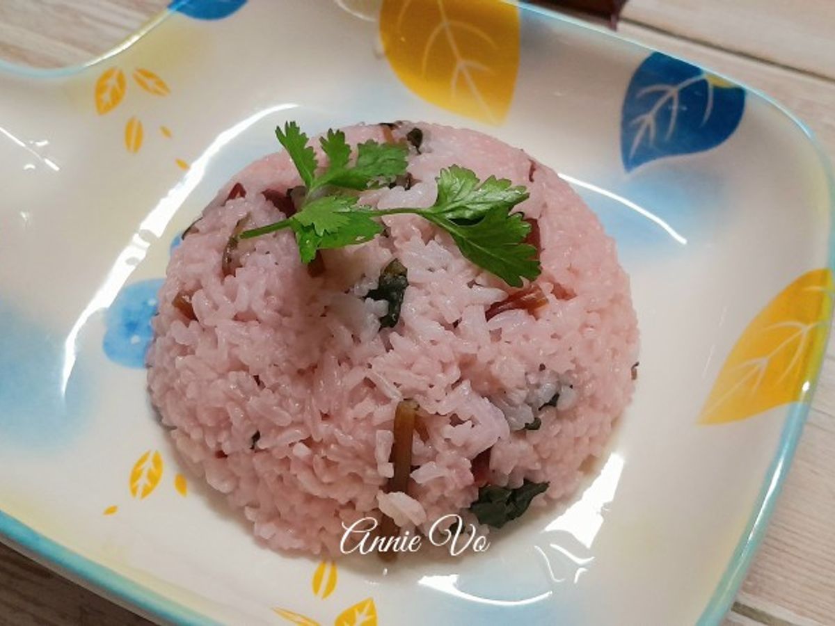 Cơm rang rau dền đỏ
