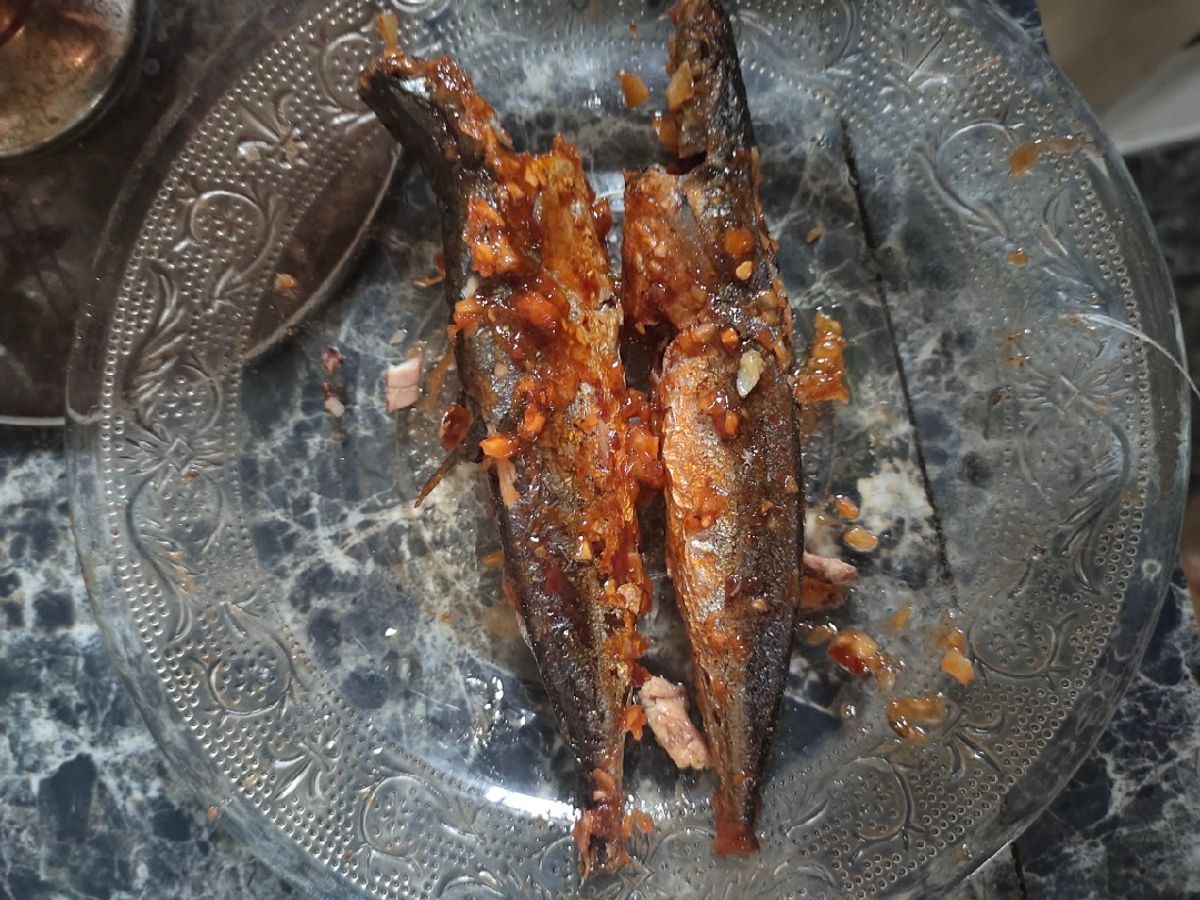 Cá Nục chiên sốt nuớc mắm
