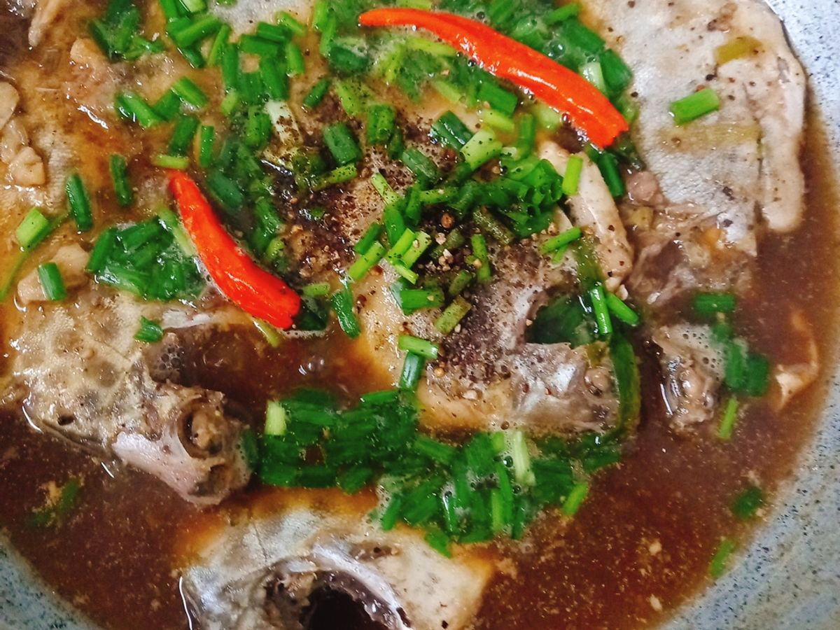 Cá nâu kho hành