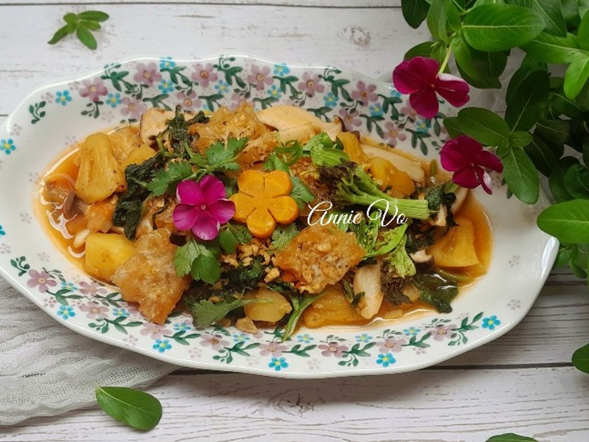 Bóng bì xào rau củ và nấm