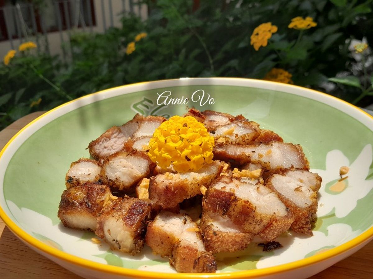 Thịt một nắng chiên giòn