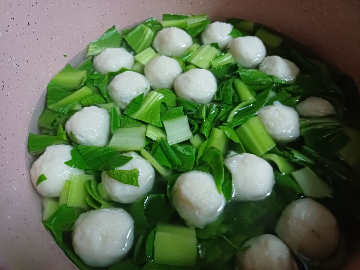 Canh cải thìa cá viên