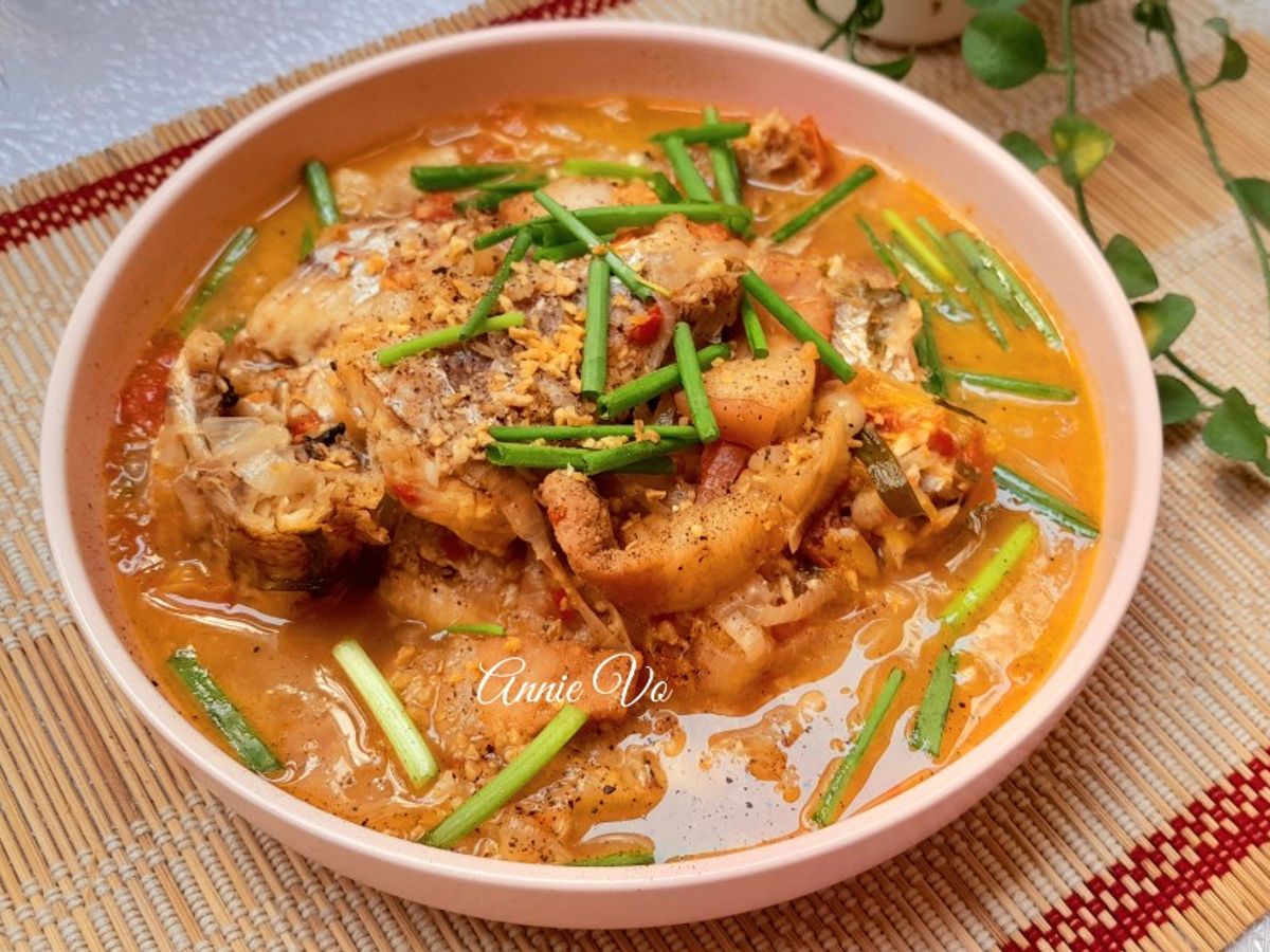 Cá hồng kho cà chua
