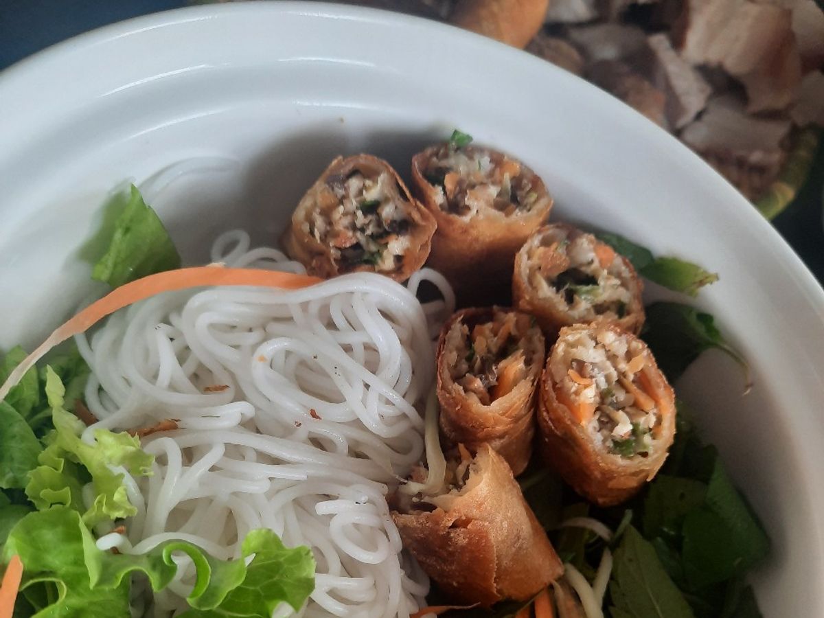 Chả nem nấm