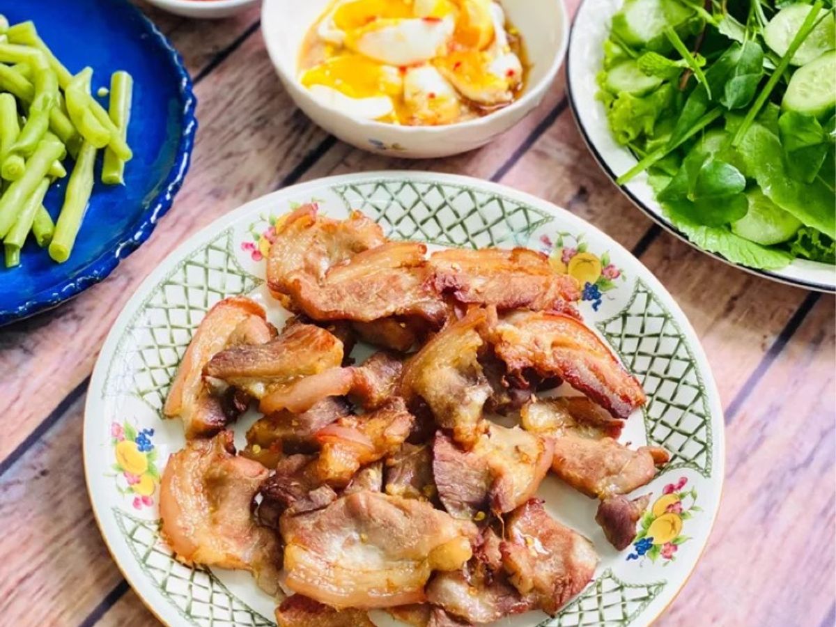 Thịt Ba Rọi Nướng Muối Ớt