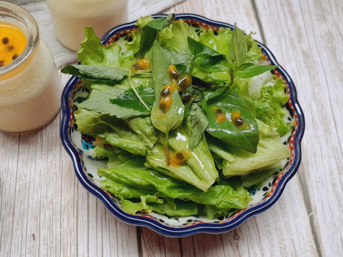 Rau sống sốt chanh dây