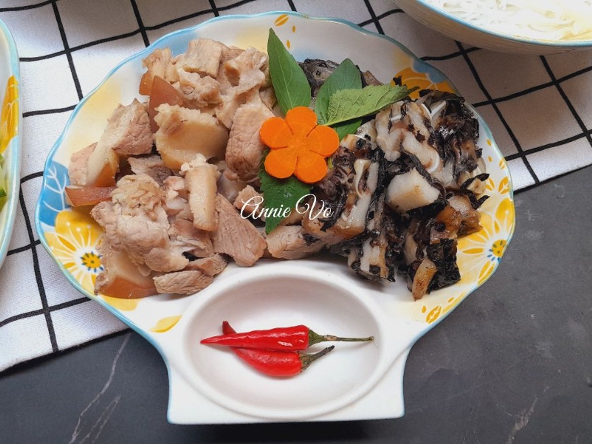 Giò thủ tai heo