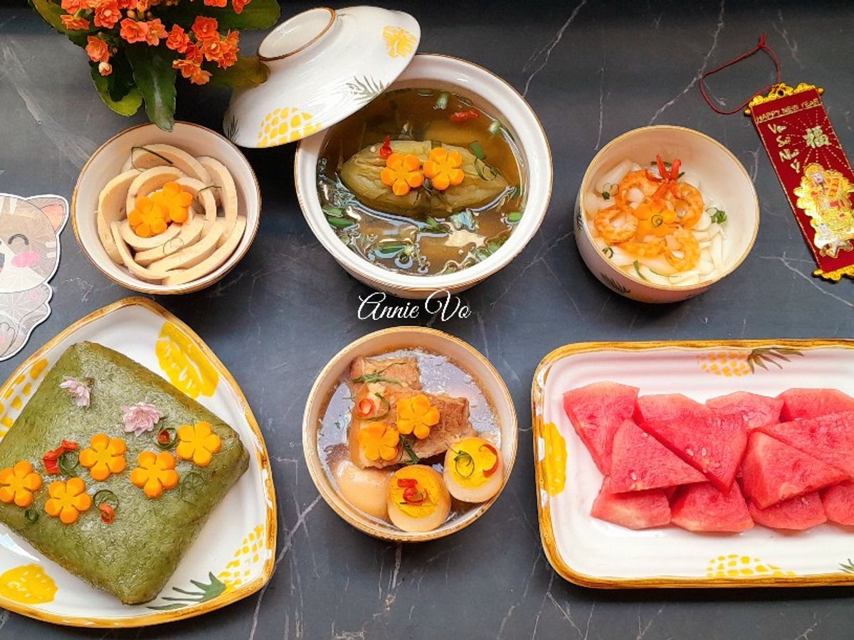 Mâm cơm mùng 1 Tết miền Nam