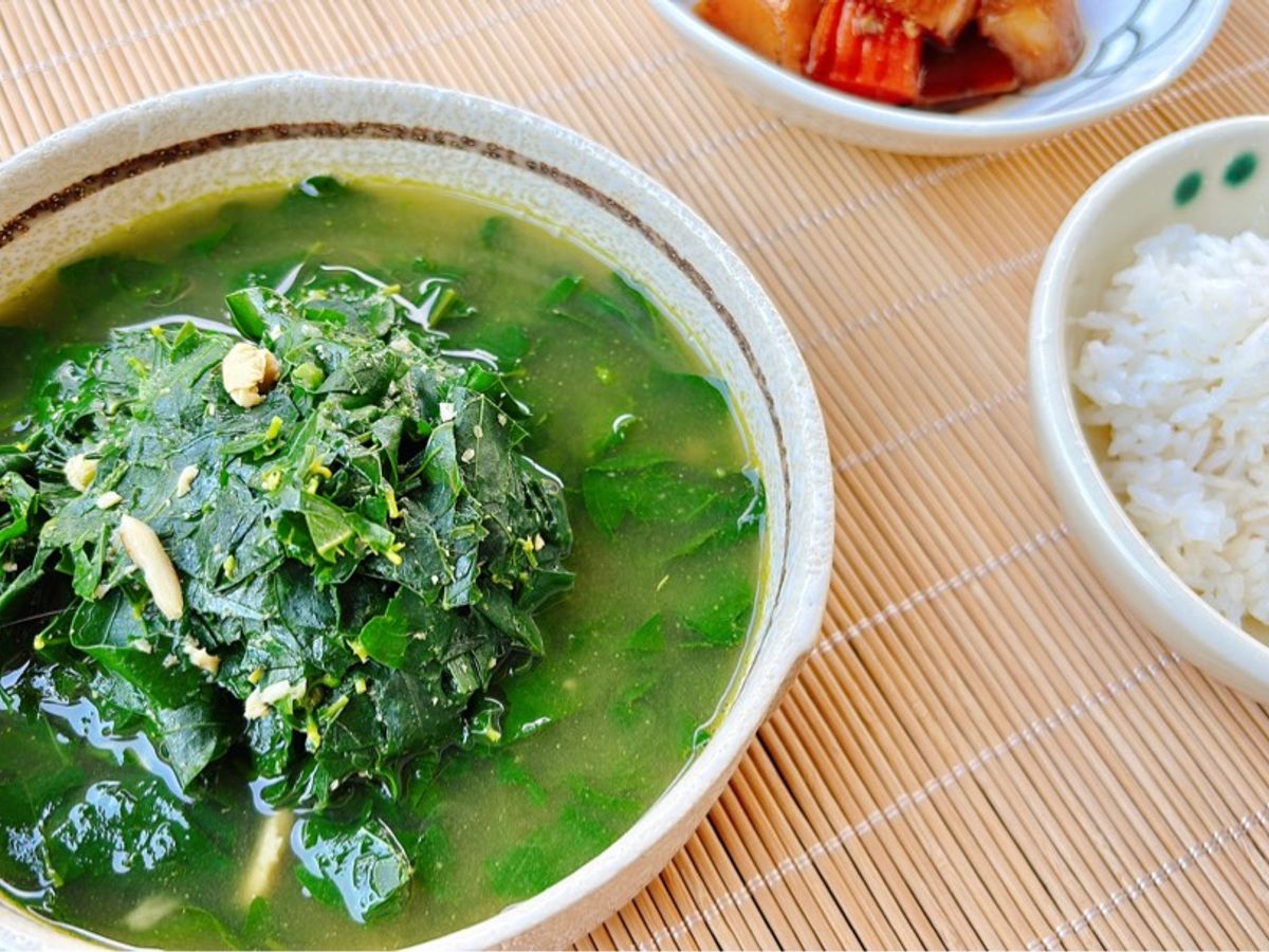 Canh rau ngót nấu ngưu bàng