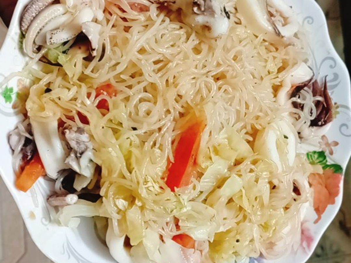 Bún nưa xào mực