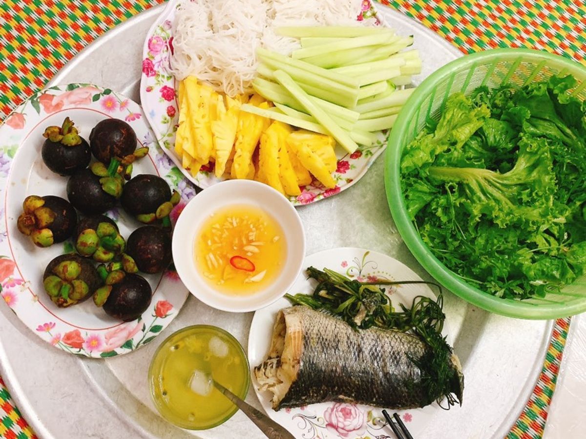 Cá hấp cuốn bánh tráng