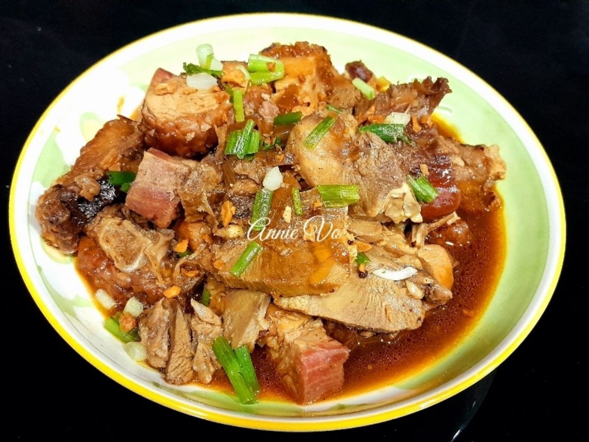 Thịt quay kho đơn giản
