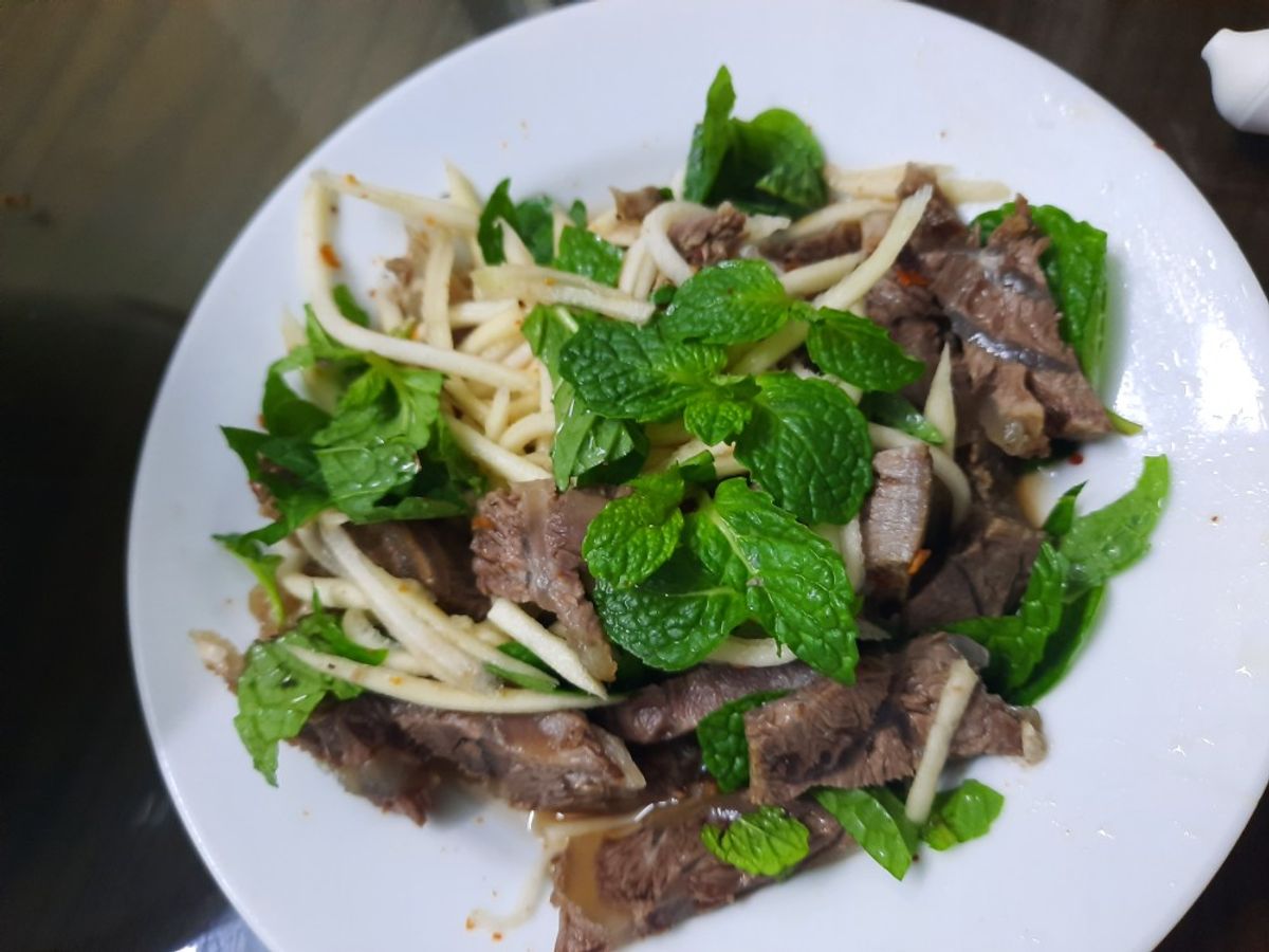 Bắp bò ngâm mắm trộn gỏi xoài