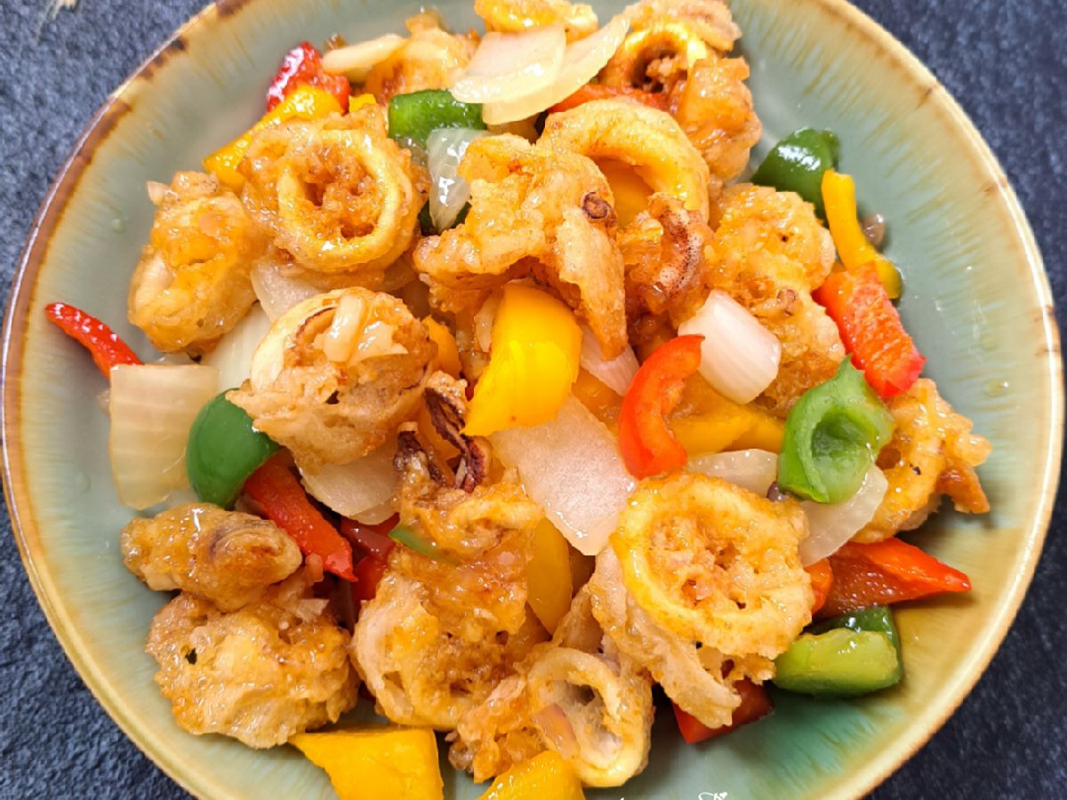 Mực chiên nước mắm