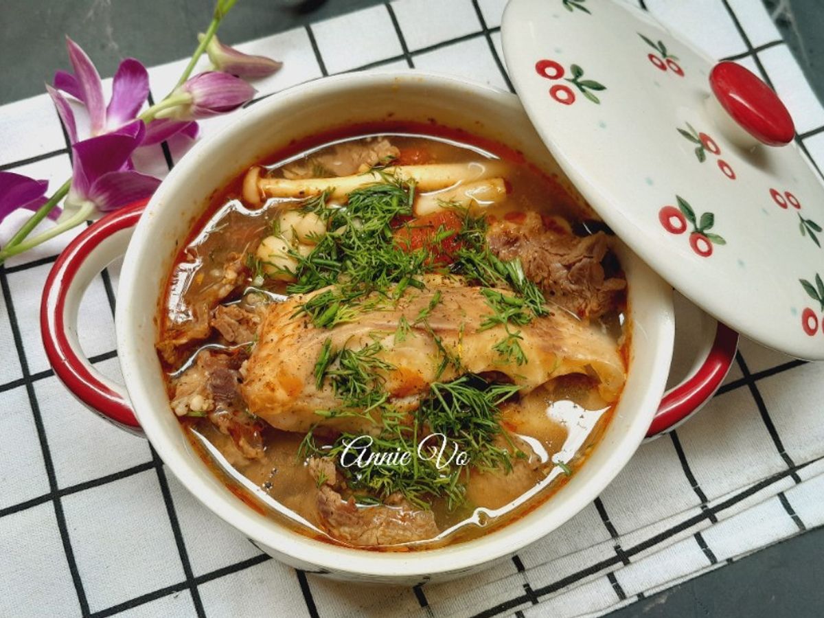 Canh cá diêu hồng nấu thì là