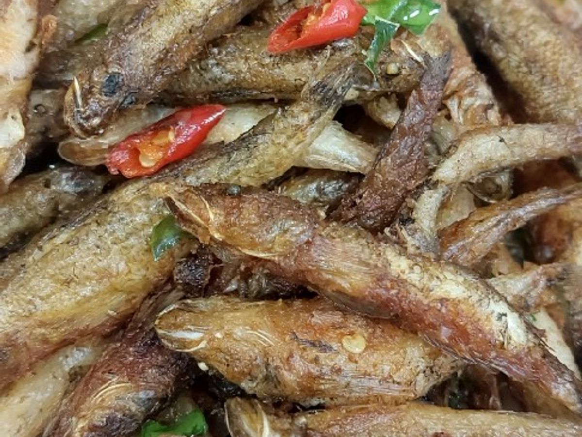 Cá bống đồng chiên giòn