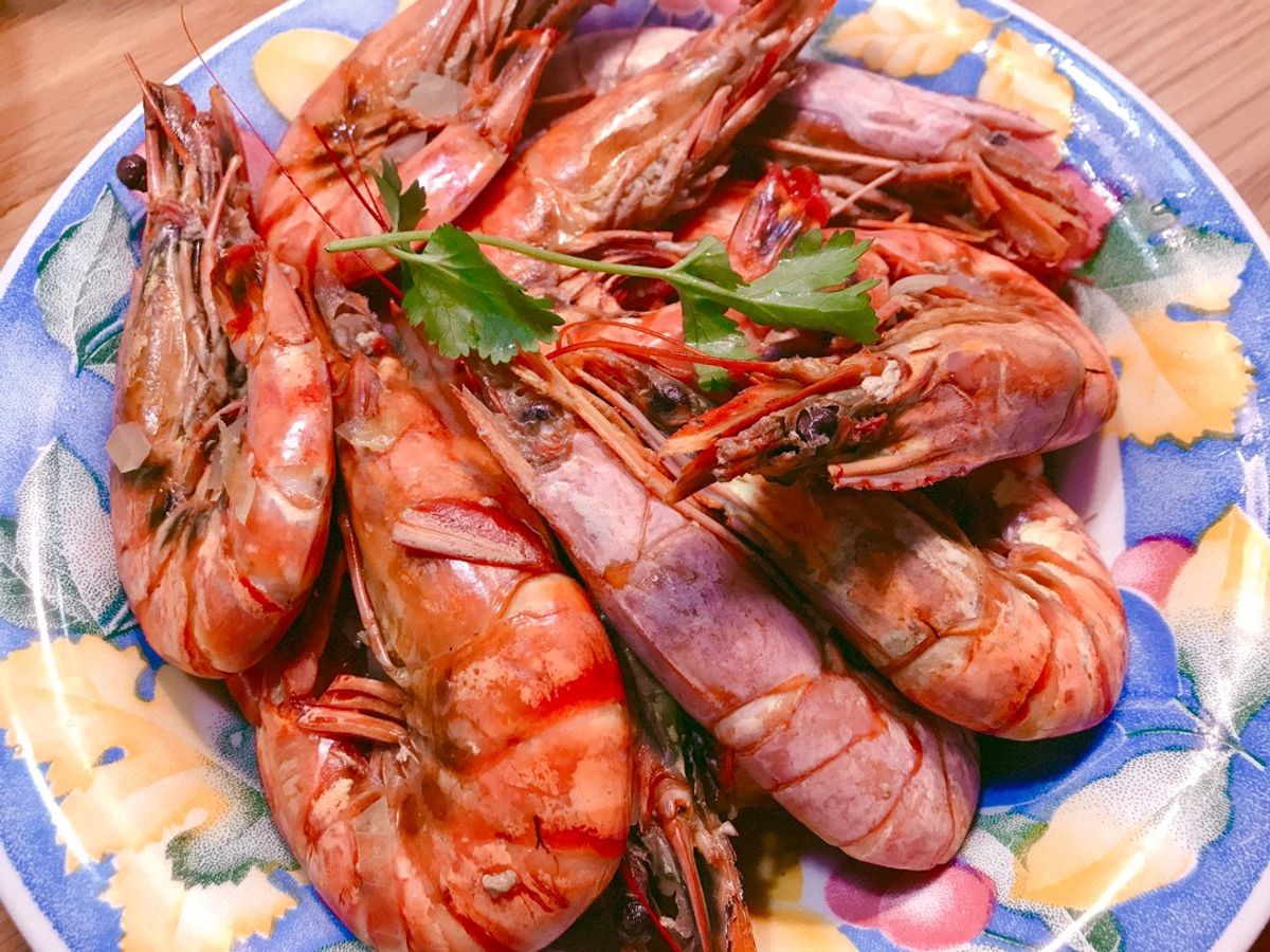 Tôm Xanh Hấp Rượu Vang Trắng