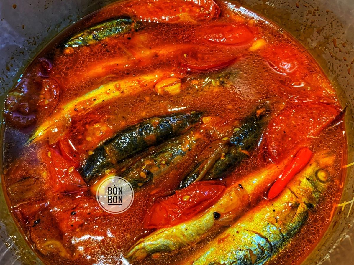 Cá Nục Hấp Kho Cà Bằng Nồi Áp Suất