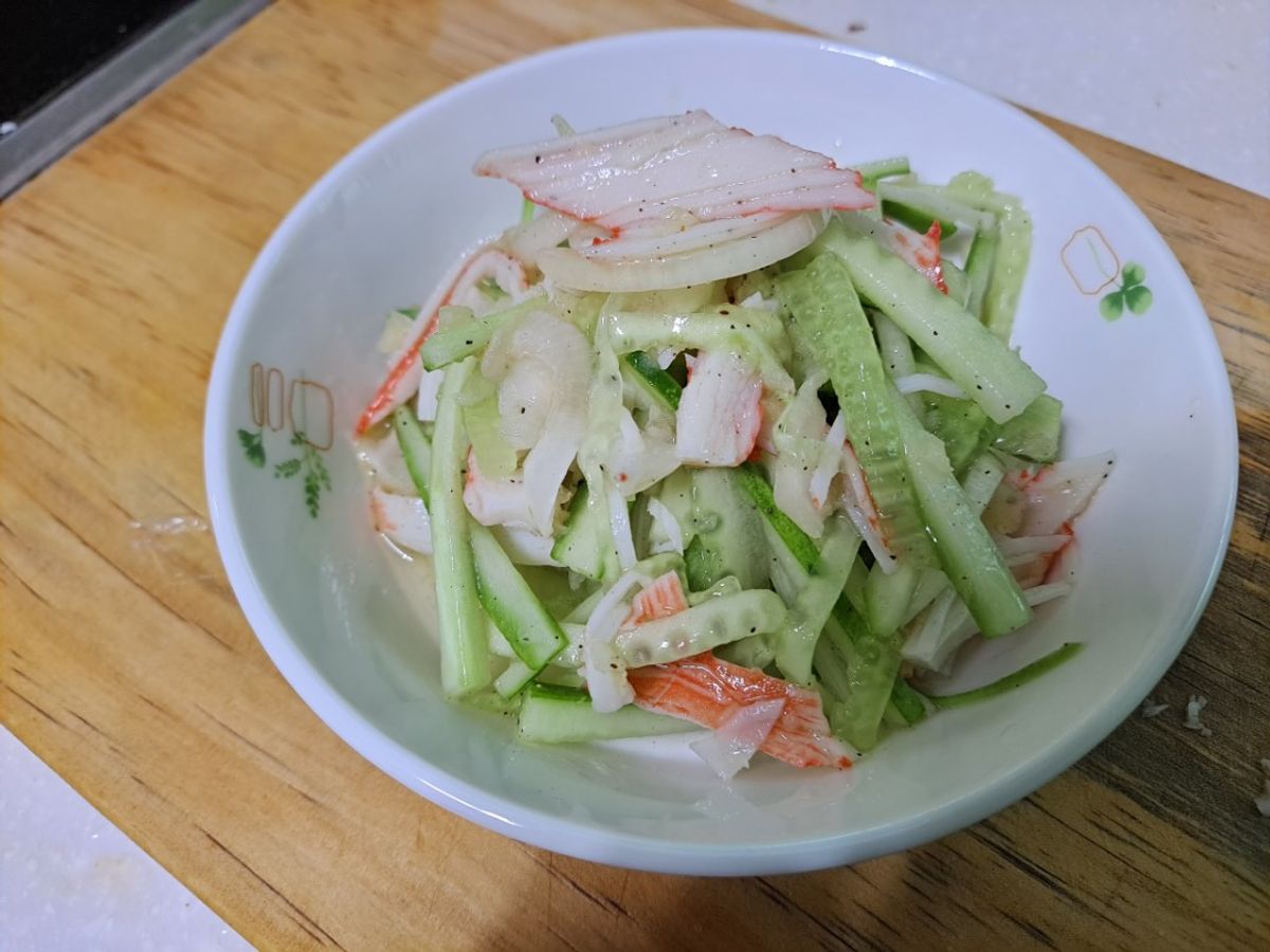 Salad thanh cua dưa leo lạnh