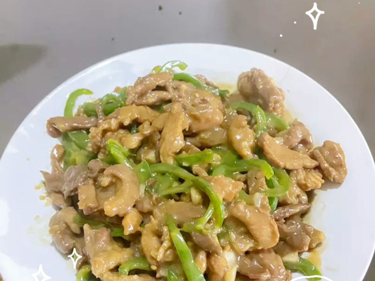 Thịt lợn xào ớt xanh