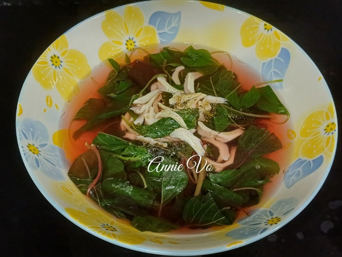 Canh rau dền nấu cá cơm