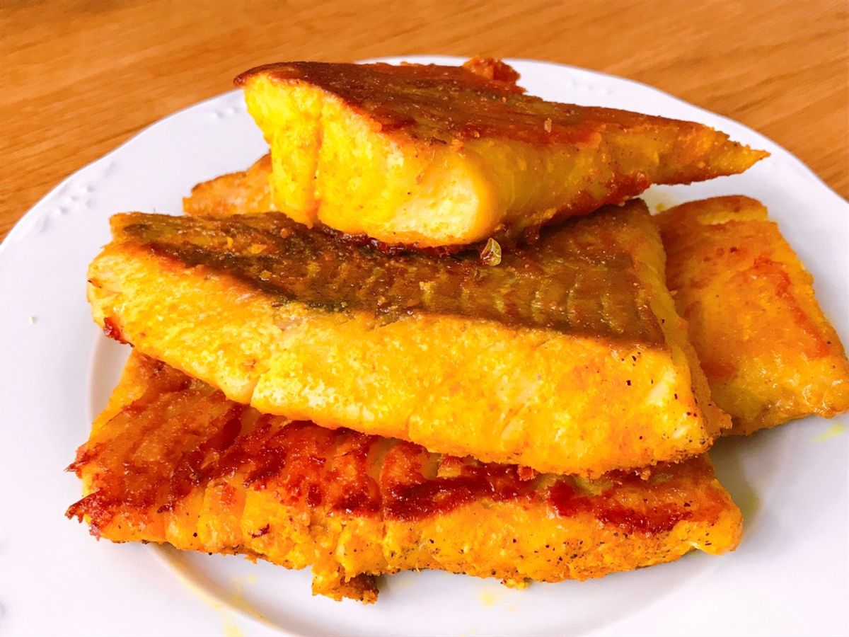 Cá Minh Thái Ướp Nghệ Chiên Giòn