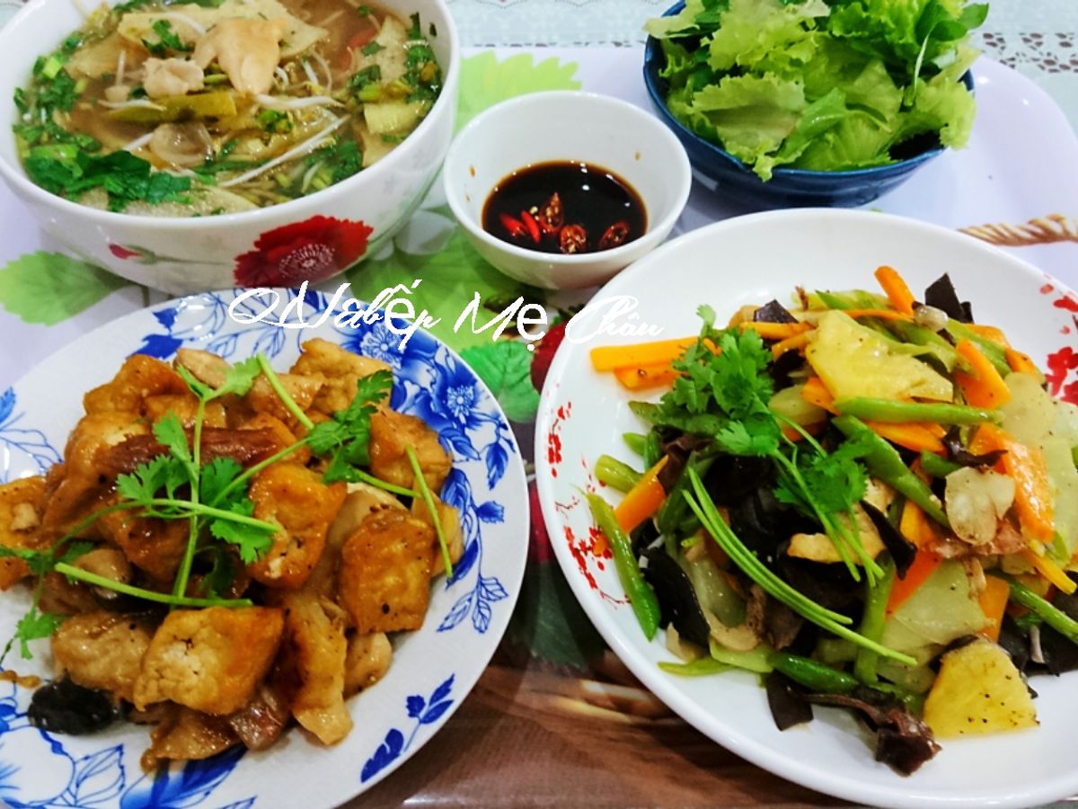 Cơm nhà đơn giản mà ngon 193 (Mâm cơm chay)