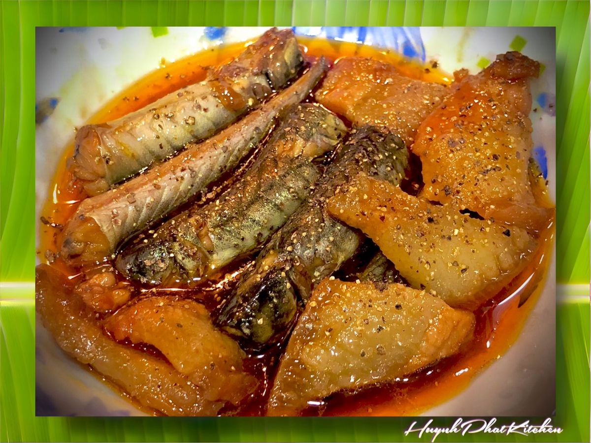 Cá Kèo Kho Tiêu Với Thịt Ba Rọi